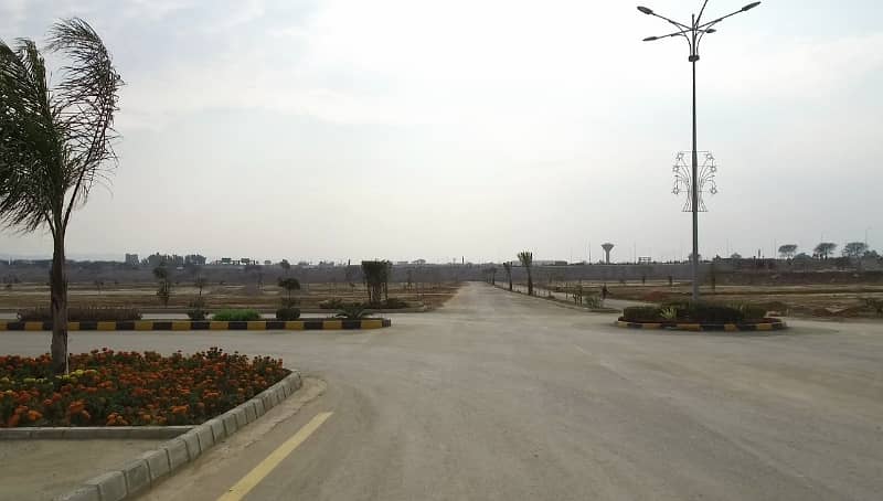 Good 10 Marla Residential Plot For sale In Faisal Town - F-18 4