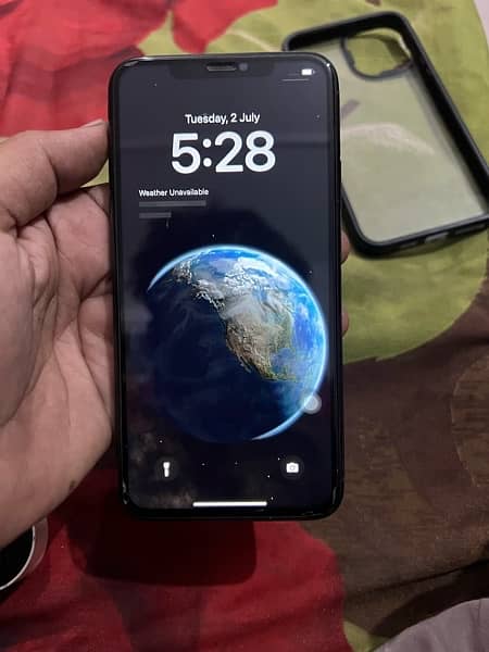 iPhone 11pro max 64 gb pta Dual Approved 2