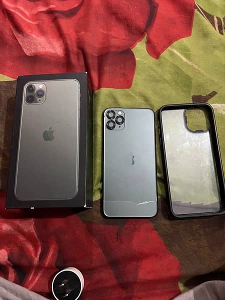 iPhone 11pro max 64 gb pta Dual Approved 8