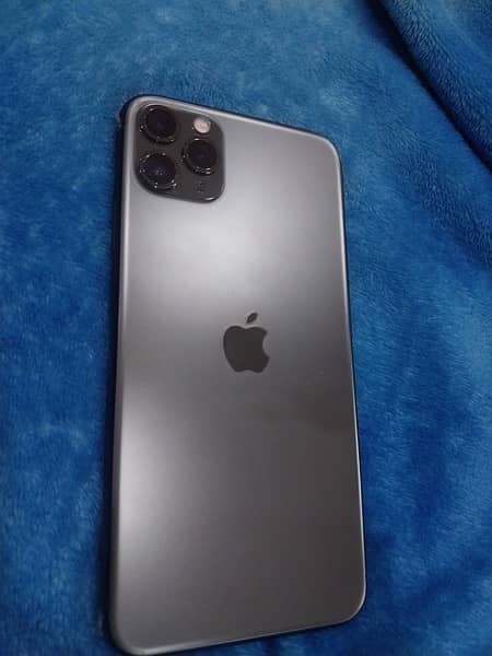 IPHONE 11 Pro Max “ Non PTA” Factory Unlock 1