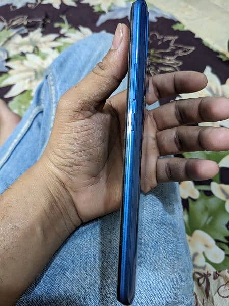 Infinix Hot 11 Play new condition 9/10 3