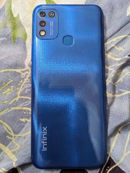 Infinix Hot 11 Play new condition 9/10 5