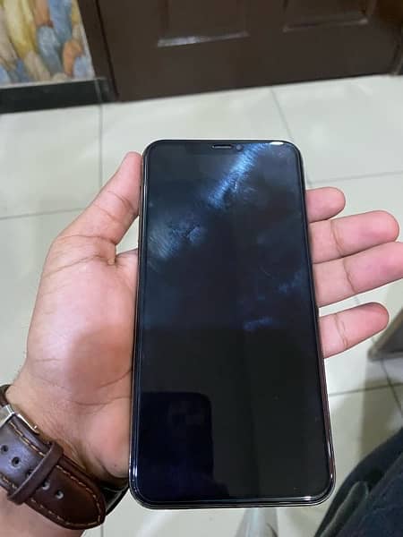 iphone xs max 256 gb single sim pta approved 4