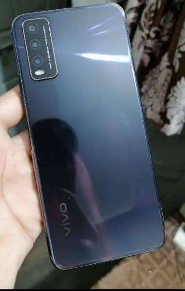 vivo y20 for sell 3