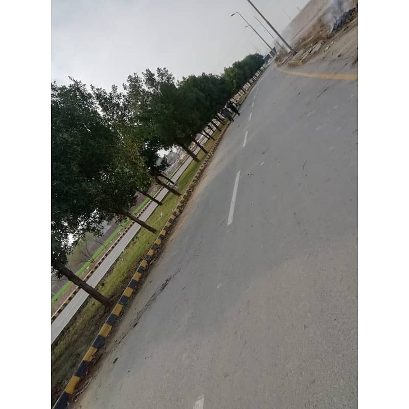 Facing Park 40 Feet Road 10 Marla Plot For Sale In Eden Gardens Lahore 14
