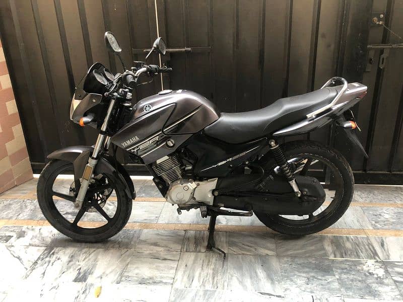 YBR 125 ESD IMPORTED VERSION 4