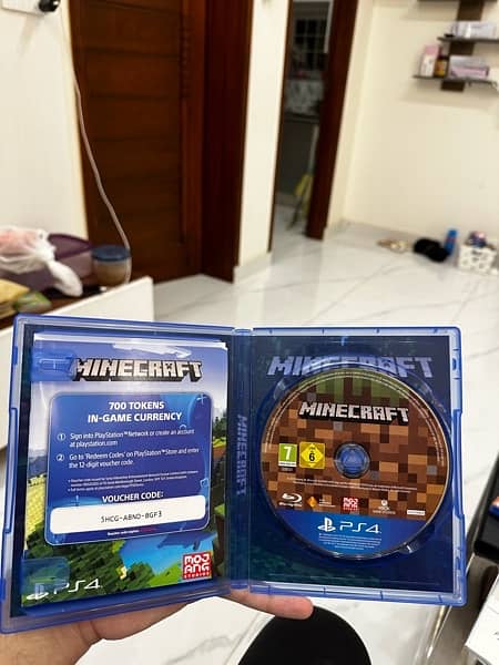Minecraft latest edition in Ps4 for urgent sale 3