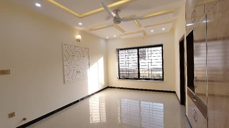 House Spread Over 1250 Square Feet In Chatha Bakhtawar Available 0
