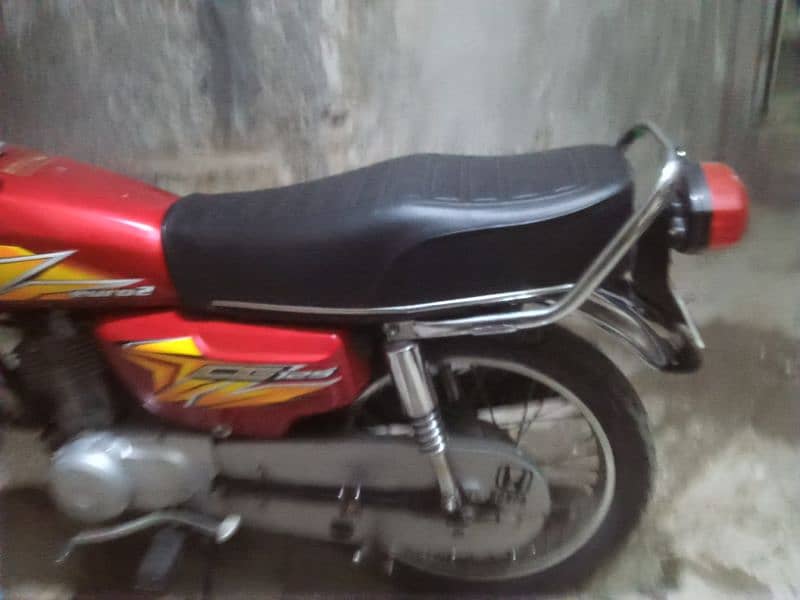 HONDA 125 2016 MODAL SGD NUM. 6