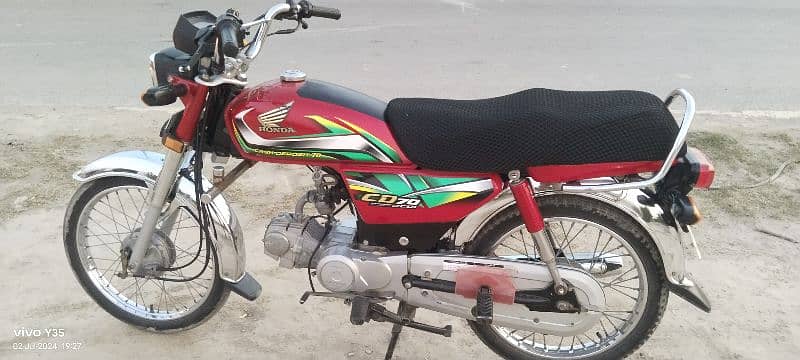 Honda 70 urgent sell  contact only Whatsapp +923083286983 1