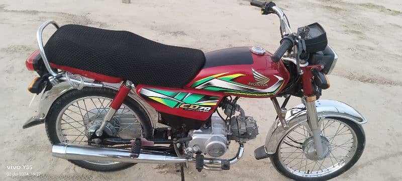 Honda 70 urgent sell  contact only Whatsapp +923083286983 2