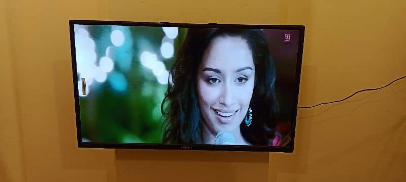 42" inch SAMSUNG SMART LED TV for Sale Rs 35000 7