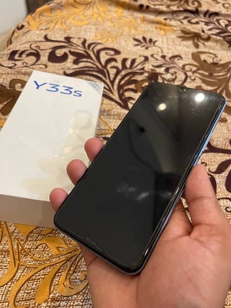 Vivo Y33s 1