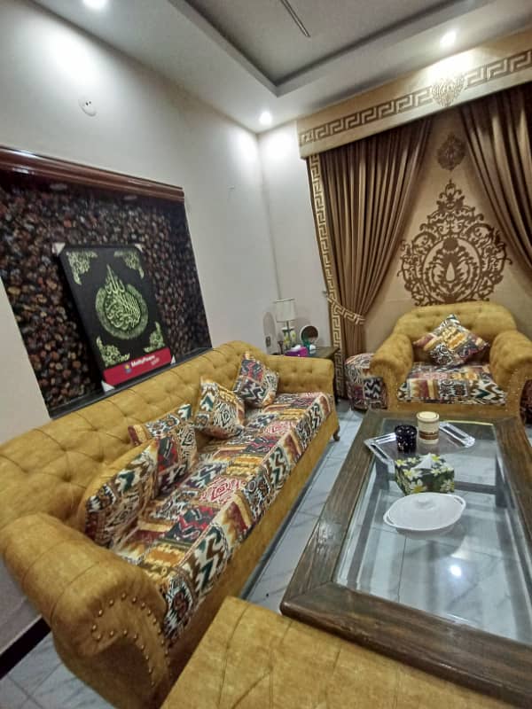 Allama Iqbal Town Nargis Block 5 Marla House For Sale 3