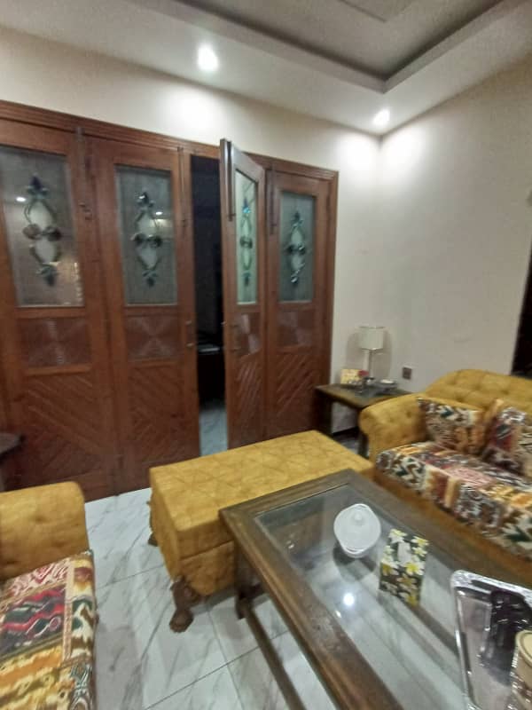 Allama Iqbal Town Nargis Block 5 Marla House For Sale 4