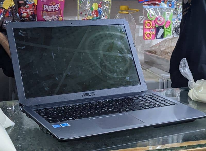 ASUS pentium 3rd Generation Laptop Full Size 1