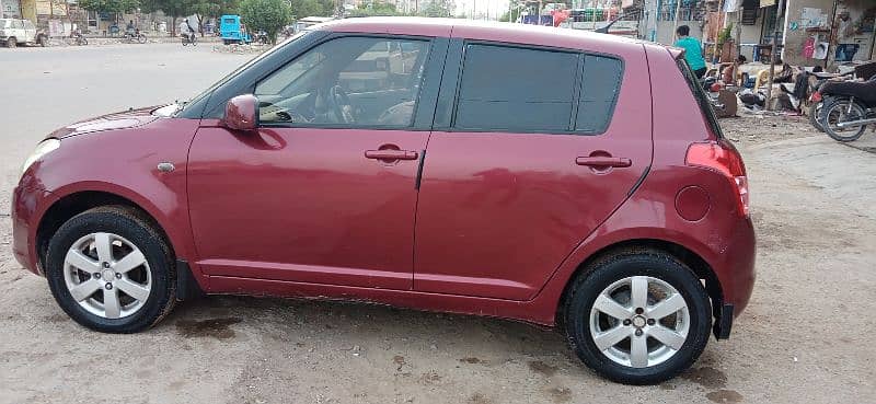 Suzuki Swift 2010 1