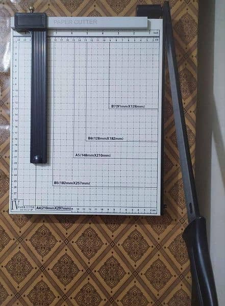 A4 Paper Cutter 1