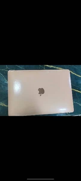 Mac book M1 Golden color 0