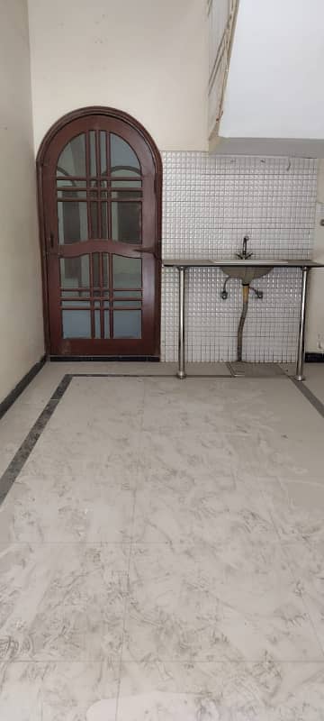 INDEPENDENT 150 YARDS COMMERCIAL BANGLOW FOR RENT IN BLOCK 13-D2, GULSHAN. 24