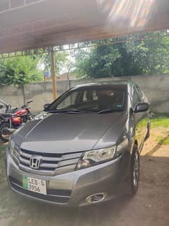 Honda City IVTEC 2014 army officer used and owned