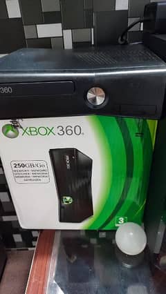 Xbox 360 slim 500 gb hard 86 game