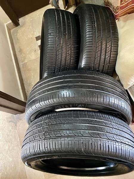Tyre for Sale 215/60 R17 4