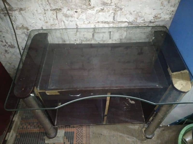 computer table 3