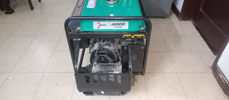 Jasco J8000S 8KVA 3