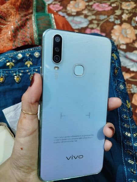 vivo y17 8/256 0