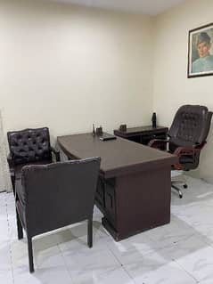 Office Furniture set for sale located valancia town.