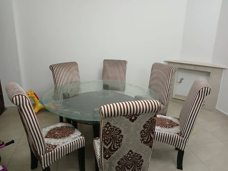 Dinning table with 6 chairs 1