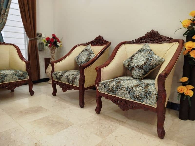 Chineoti Sofa For Sale 1