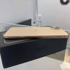 IPhone 11promax 256gb 03477484596 call wahtasp