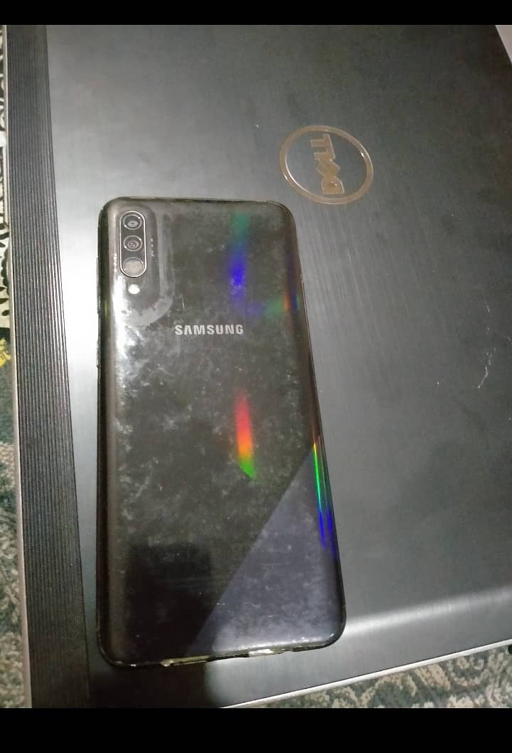 Samsung Galaxy A30s 4