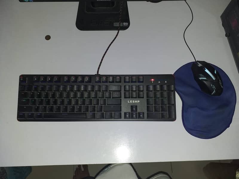 10/10 condition gaming pc price : 80k 4