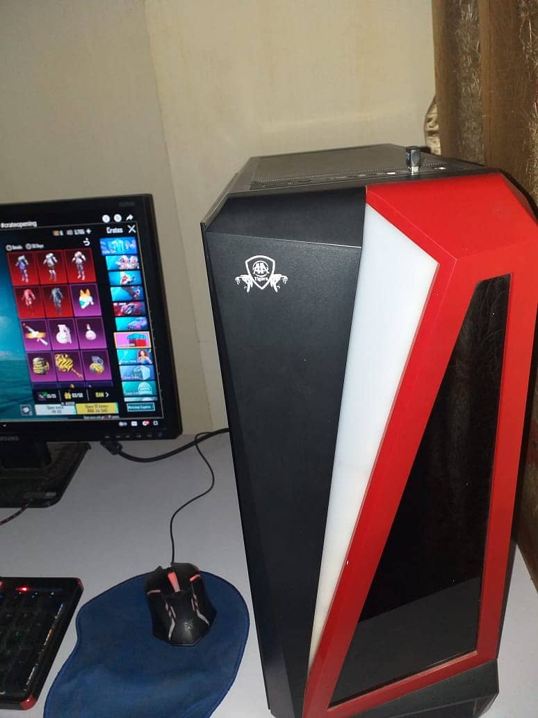 10/10 condition gaming pc price : 80k 8