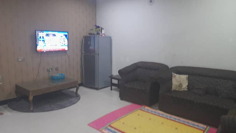 10 marla house for sale in paragon city lahore 3