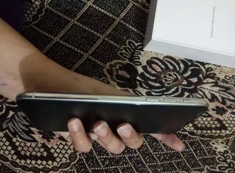 IPhone X with box64GB PTA approved 6