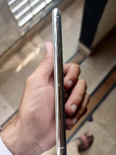 iphone XS for sell 3