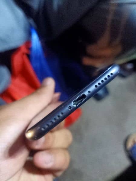 iphone 8 non PTA 8