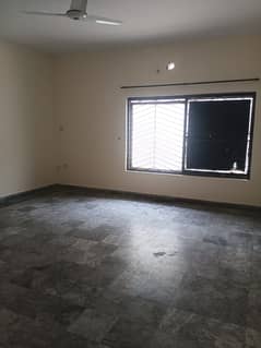 1 kanal 3 bed upper portion available for rent in model town lahore