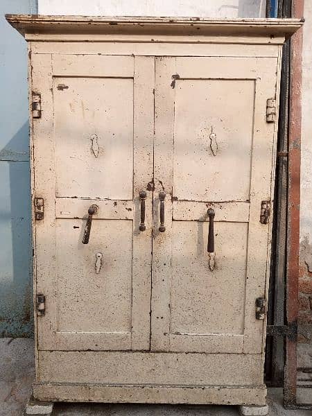 Iron Safe Tijori Locker 4