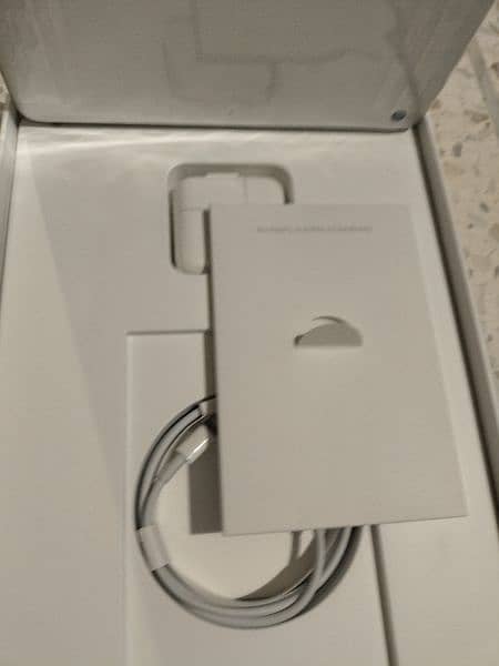 iPad 5th Gen Brand New Box Pack with 100% Original Accessories 5