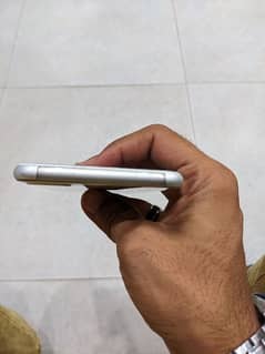iphone 8 plus 64gb. official pta approved. 0