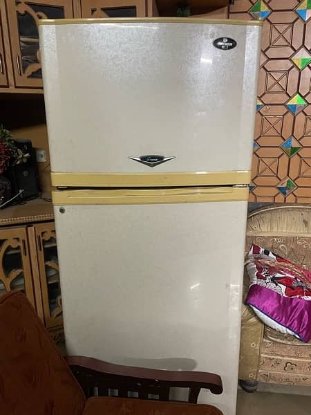 dawlance full size xxl fridge and freezer 1
