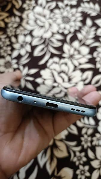 model realme 9i with box and charger 2