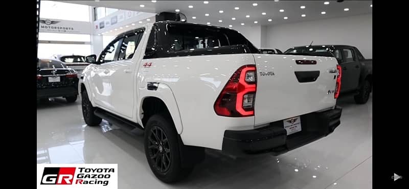Toyota Hilux REVO GR WHITE 2024,REGISTERED,BRAND NEW 0 METER 6