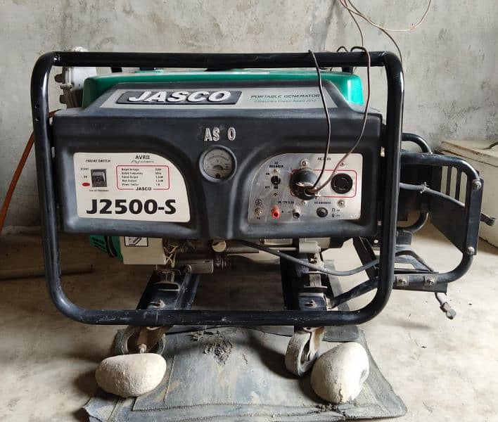 Selling Generator Jasco generator J2500-S 3