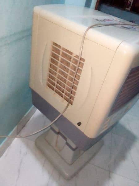 United Room Air Cooler 2